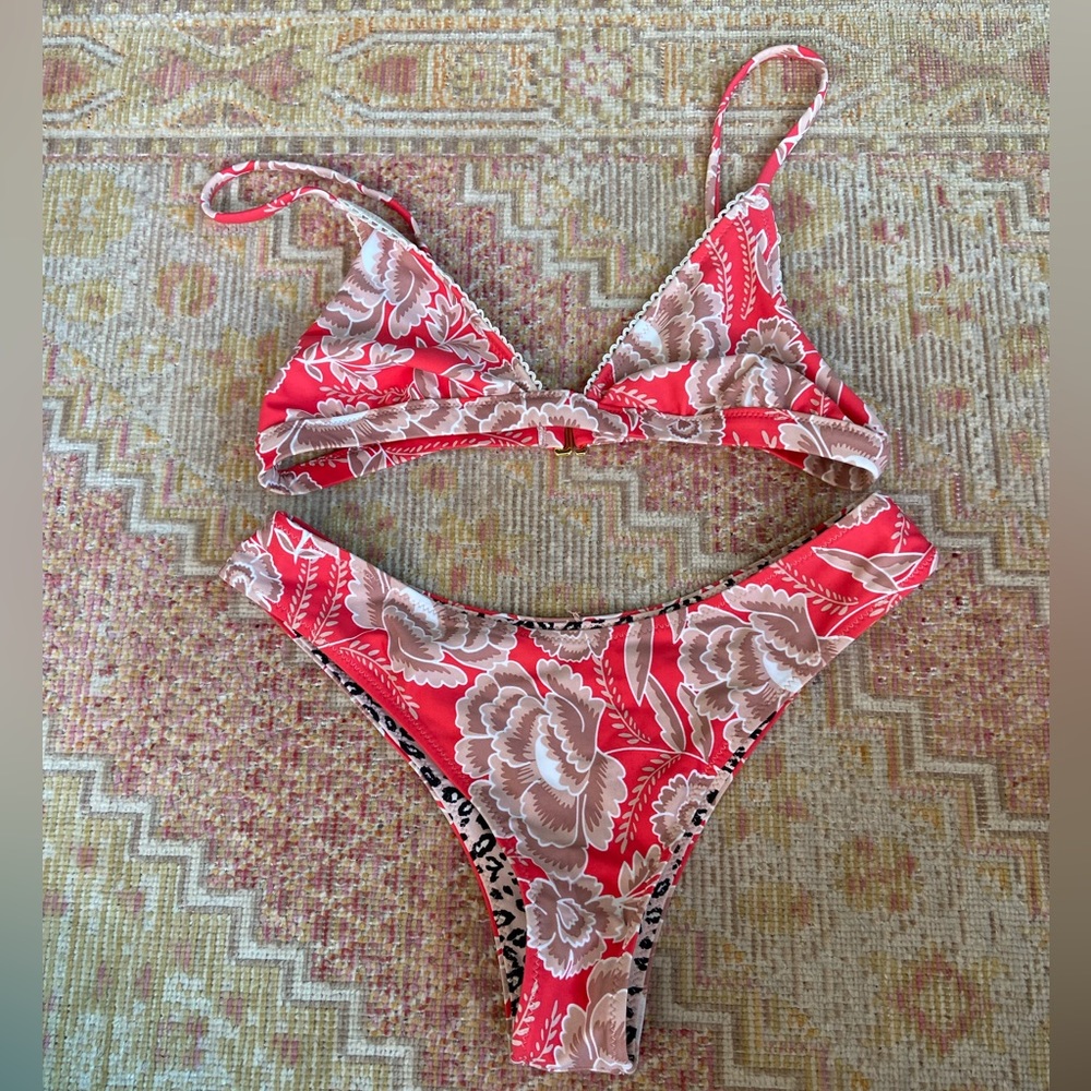 Reversible Amuse Society bikini size small